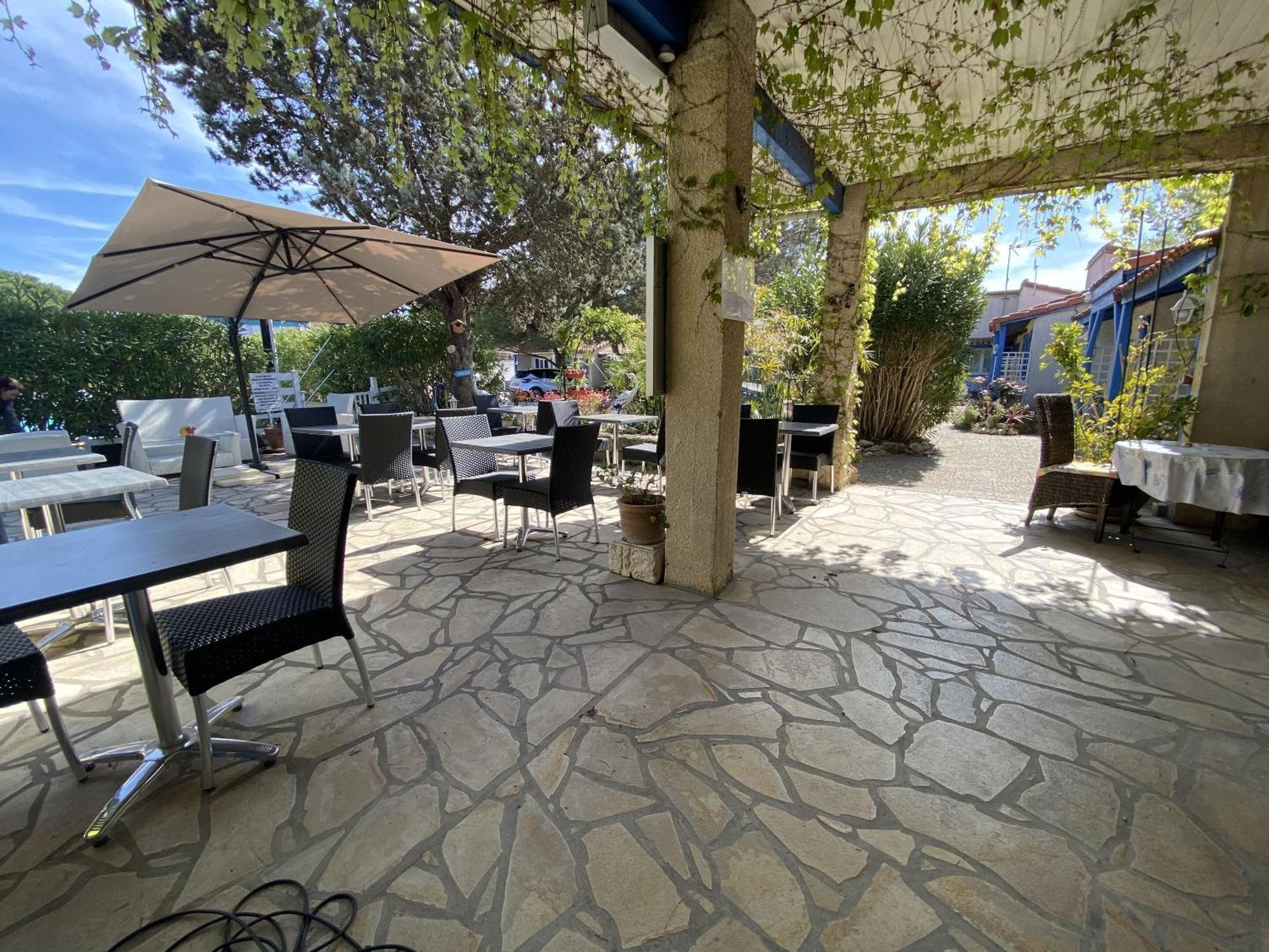איגוס-מורטס Hotel Des 4 Vents "Esprit Camargue" מראה חיצוני תמונה